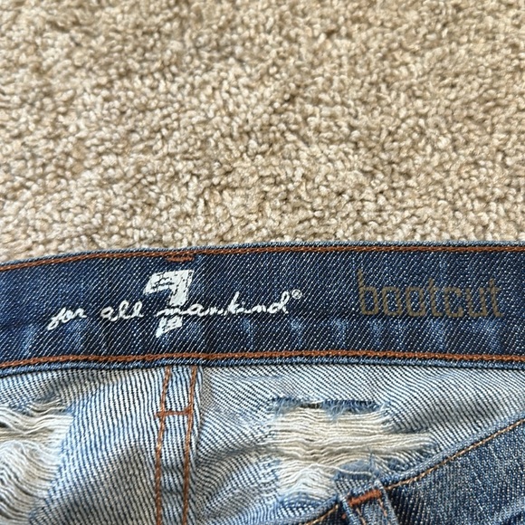 7 For All Mankind Bootcut jeans size 29 Distressed - Picture 3 of 6